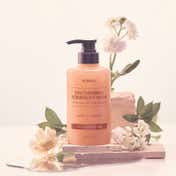 Kundal Eau Thermale Spa Scrub Body Wash Cozy Darjeeling (500 ml)