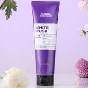 Kundal Rich Perfume Treatment - White Musk (200 ml)