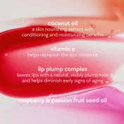 Kylie Skin Multi-line Lip Oil - Coconut (6 ml)