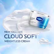 Vaseline Cloud Soft Light Moisturiser 100 Hours Non-Sticky Hydration Ceramides and Hyaluron (200 ml)