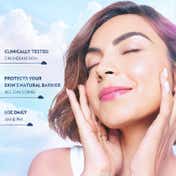 Vaseline Cloud Soft Light Moisturiser 100 Hours Non-Sticky Hydration Ceramides and Hyaluron (200 ml)