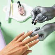 O.P.I Spring '25 Infinite Shine Nail Polish - Sneak A Pink (15 ml)