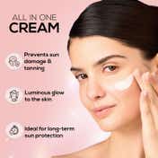 RENEE Lumi Glow Highlighting Sunscreen SPF 50 (50 g)