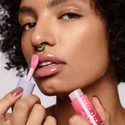 FENTY SKIN Fenty Treatz Hydrating + Strengthening Lip Oil - Dragon Fruit (5.6 ml)