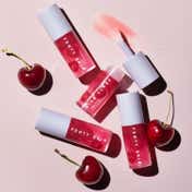 FENTY SKIN Fenty Treatz Hydrating + Strengthening Lip Oil - Barbados Cherry (5.6 ml)