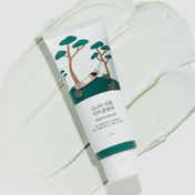 Round Lab Pine Calming Cica Cleanser (150 ml)