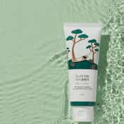 Round Lab Pine Calming Cica Cleanser (150 ml)