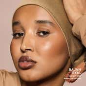 FENTY BEAUTY Sun Stalk'r Instant Warmth Bronzer - 04 Bajan Gyal (6.23 g)