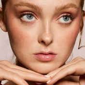 FENTY BEAUTY Gloss Bomb Universal Lip Luminizer - Glass Slipper (9 ml)