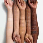FENTY BEAUTY Eaze Drop Blurring Skin Tint - 22 (32 ml)
