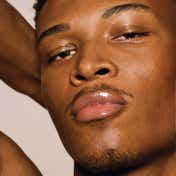 FENTY BEAUTY Gloss Bomb Universal Lip Luminizer - Fenty Glow (9 ml)