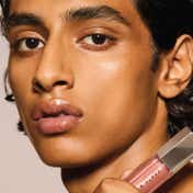 FENTY BEAUTY Gloss Bomb Universal Lip Luminizer - Champ Stamp Fantasy (9 ml)