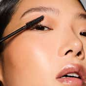 FENTY BEAUTY Hella Thicc Volumizing Mascara - Cuz I'M Black (10 ml)