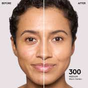 FENTY BEAUTY Soft'Lit Naturally Luminous Foundation - 300 (32 ml)