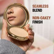 Lakme 9To5 Double Duty Dual Finish Compact,Foundation + Compact,Lightweight &Longstay, Ivory - (9 g)