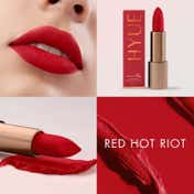 Hyue Velvette Kiss Featherlight Bullet Matte Lipstick - Red Hot Riot (4.2 g)