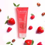 Jovees Strawberry Facewash (120ml)
