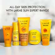 Lakme Sun Expert Ultra Matte SPF 40 Pa+++ Compact (7 g)