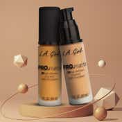 L.A. Girl PRO Color & PRO Matte Foundation - Nude (30 ml)