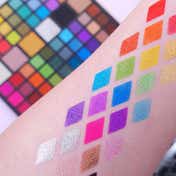 Xx Revolution Eye Shadow Palette - Xxtravaganza (81 g)