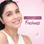 Pond's Dreamflower Perfume Powder with Vitamin B3 - Pink Lily (40 g)