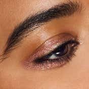 M.A.C Dazzleshadow Liquid Glitter - Beam Time (4.4 ml)