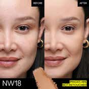 M.A.C Studio Fix Powder Plus Foundation - NW18 (12 g)