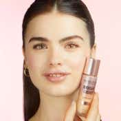 Makeup Revolution Bright Light Face Glow - Gleam Light (23 ml)