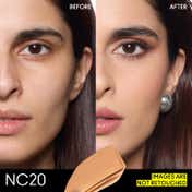 M.A.C Studio Fix Fluid SPF 15 Foundation - NC20 (30 ml)