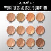 Lakme 9to5 Powerplay Mousse Foundation - Beige Caramel (25 g)