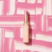 Oulac Moisture Shine Lipstick - 07-First Love (4 g)