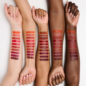 M.A.C Powder Kiss Lip And Cheek Mousse - M·A·Csmash (5 ml)