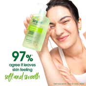Simple Refreshing Facial Wash 100% Soap Free Perfect for Sensitive Skin (250 ml)