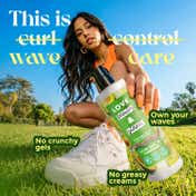 LOVE beauty AND planet Avocado Oil & Peptide Leave-In Conditioner for Wavy Hair (85 ml)