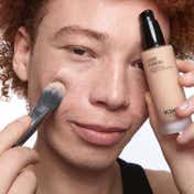 KIKO Milano Love Fusion 24H Moisture Radiant Foundation - 1.5NR Neutral Rose (30 ml)