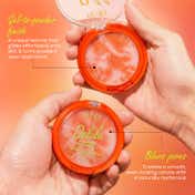 Enee Delulu Blurring Gel Compact with Matte Finish - Orange (5 g)