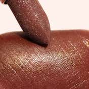 Oulac Infinity Moisture Shine Lipstick - D06 Brown Diamond (4 g)