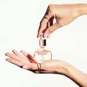 KERASTASE Gloss Absolu Anti-Frizz Glaze Oil Drops for Bouncy & Glossy Hair (45 ml)