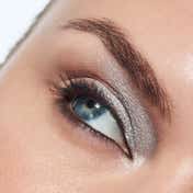 M.A.C Dazzleshadow Liquid Silver Surfer (4.4 ml)