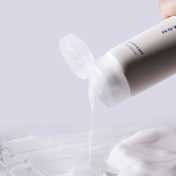 Mizon Hyalugen Gel To Foam Cleanser (100 ml)