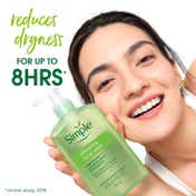 Simple Refreshing Facial Wash 100% Soap Free Perfect for Sensitive Skin (250 ml)