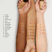Too Faced Born This Way Foundation - Golden Beige (30 ml)