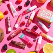 essence Choco Bomb Shiny Lipgloss - 01 Chocoholic! (10 ml)