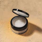 PAC Translucent Powder Controls Shine Prevents Flashbacks Lightweight - 08 (10 g)
