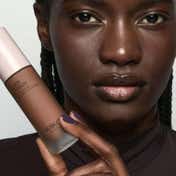 KIKO Milano Love Fusion 24H Moisture Radiant Foundation - 9.5NR Neutral Rose (30 ml)