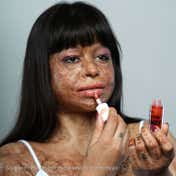 Blur India  It's Giving Honey Lip Oil, Juicy Lip Oil, Watermelon - Light Pink (5 ml)