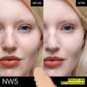 M.A.C Studio Fix Powder Plus Foundation - NW5 (12 g)