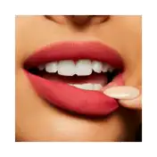 M.A.C Powder Kiss Liquid - A Little Tamed (5 ml)