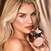 ICONIC LONDON Lit And Luminous Baked Highlighter - Universal (16 g)