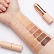 Makeup Revolution Fast Base Stick Foundation - F7 (6.2 g)